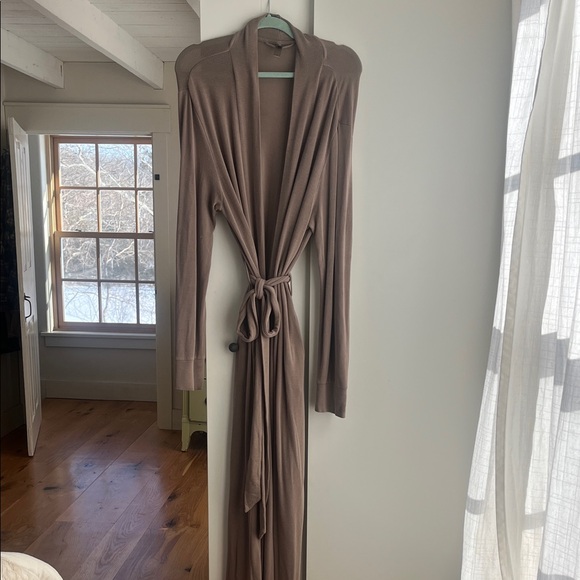 SKIMS Soft Lounge Robe - Picture 1 of 6